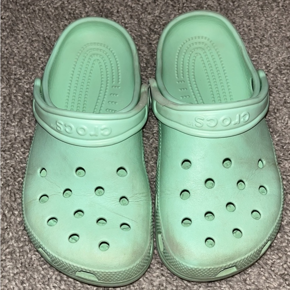 Crocs